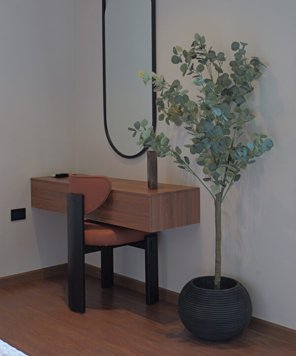 Avaia Desk